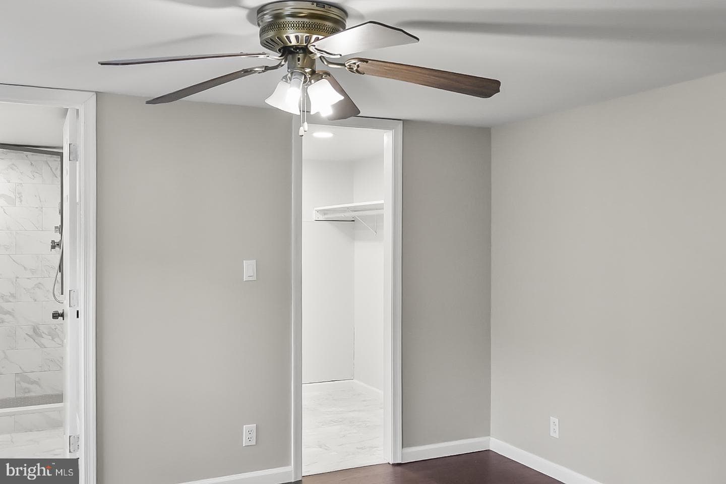 438 Sarah Anne Drive photo 13