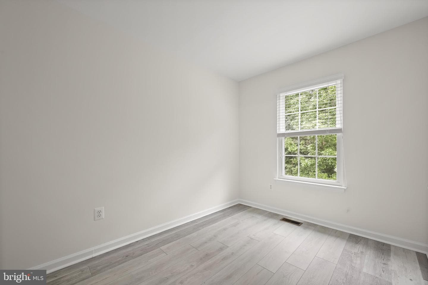 1658 Fallowfield Court photo 20
