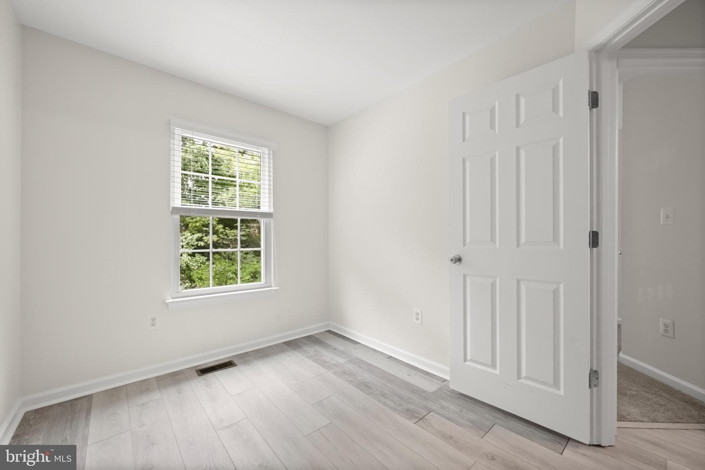 1658 Fallowfield Court photo 21