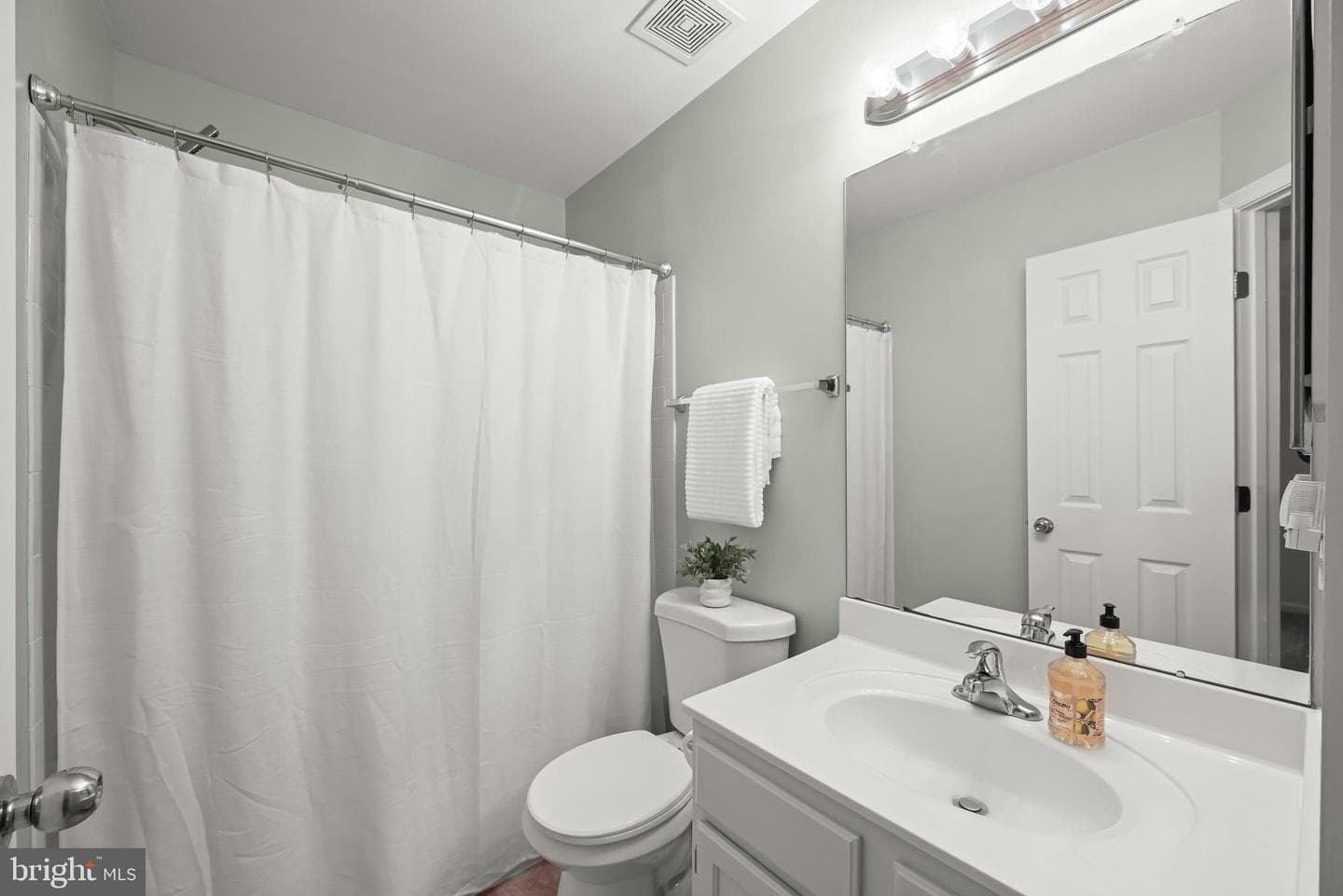 1658 Fallowfield Court photo 22