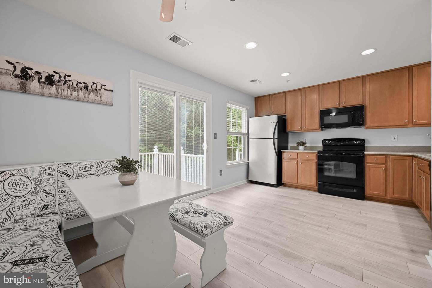 1658 Fallowfield Court photo 6