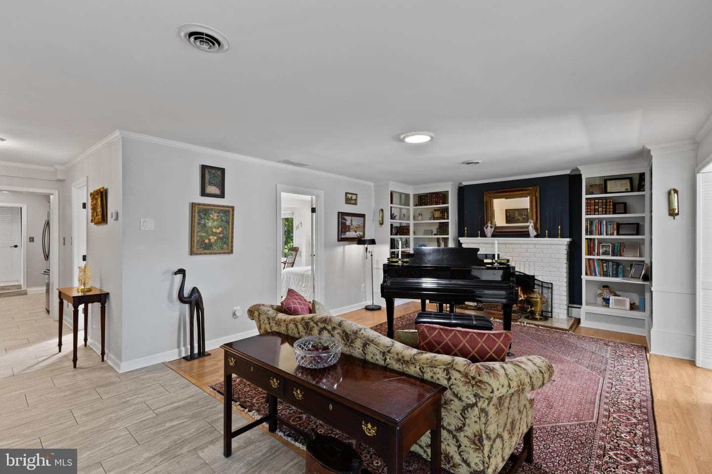 310 Epping Way photo 12