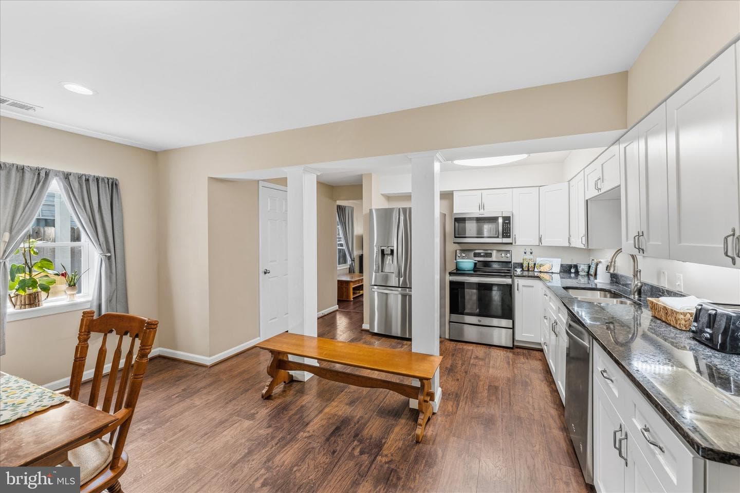 1258 Guildford Road photo 3