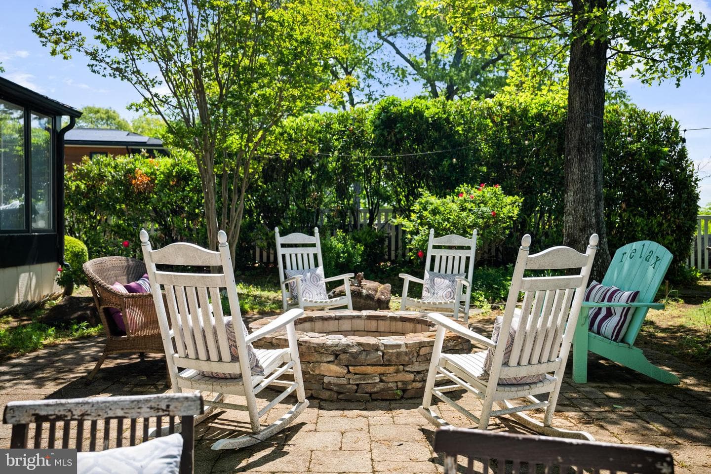 2915 South Court photo 29