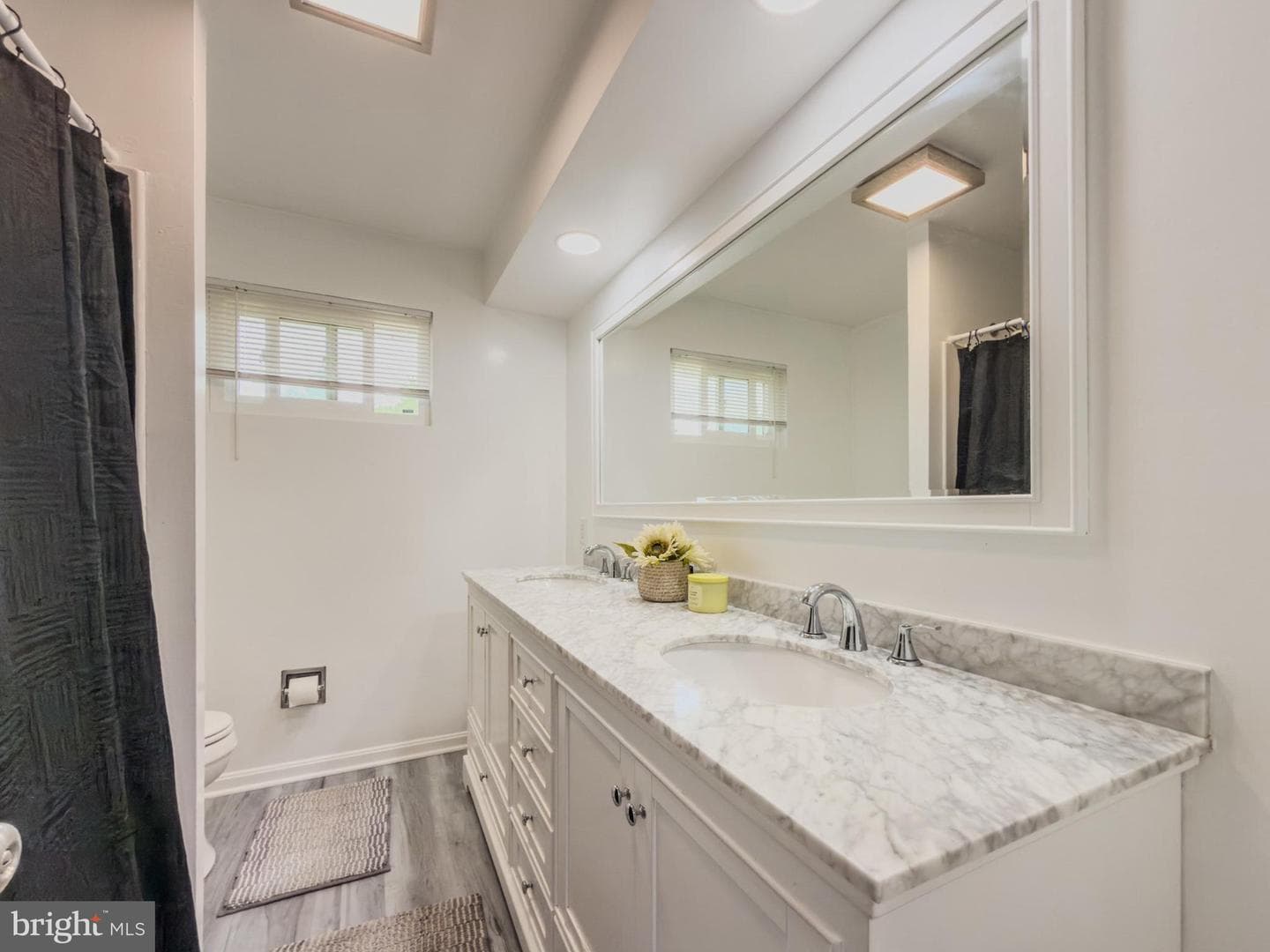 292 Mackintosh Drive photo 23