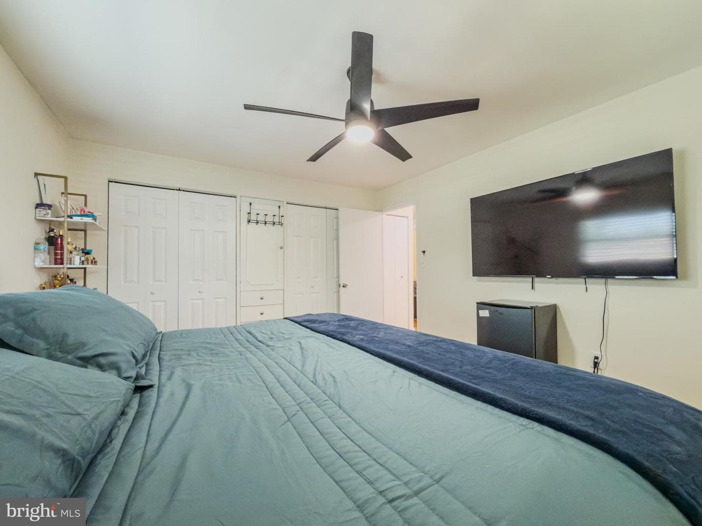 292 Mackintosh Drive photo 25