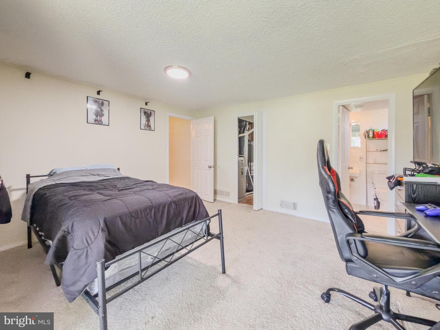 292 Mackintosh Drive photo 38