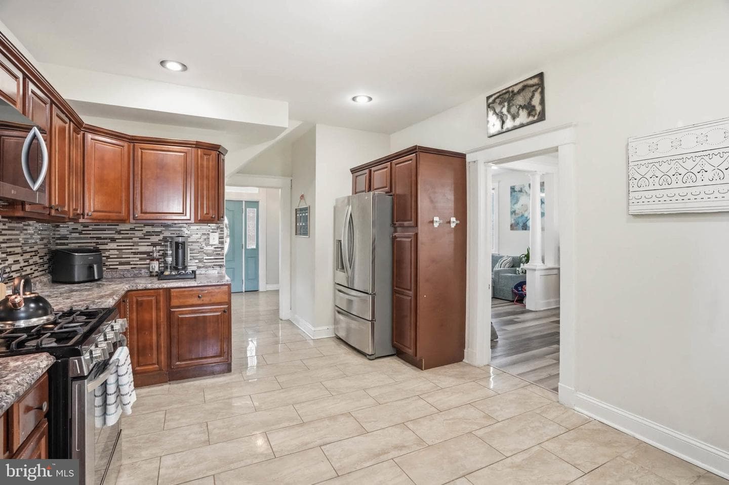 300 Townsend Avenue photo 13