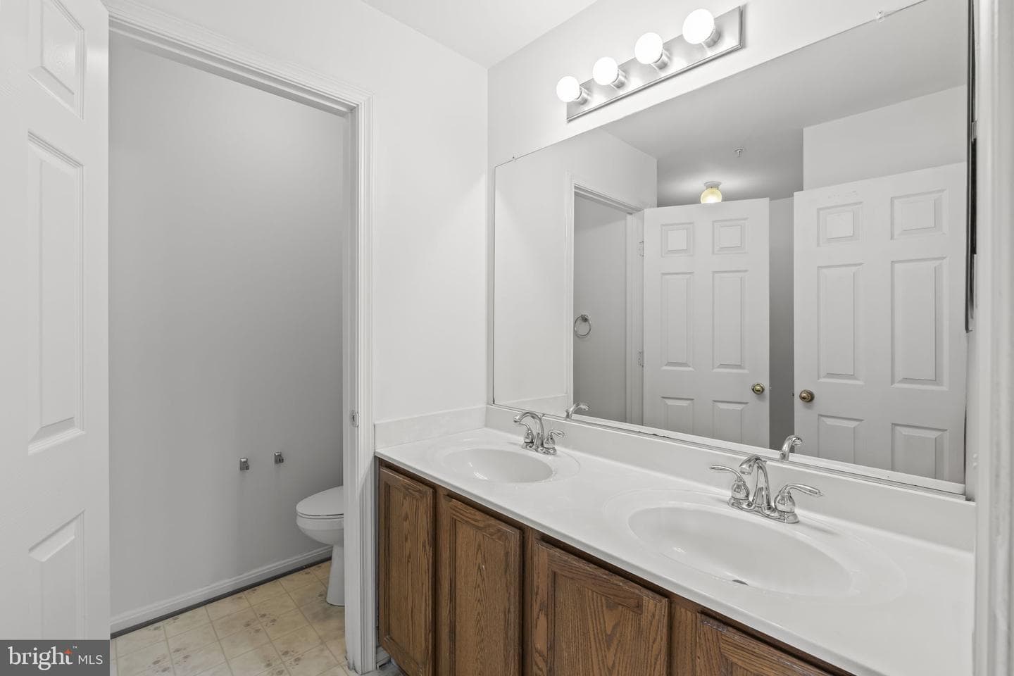 233 Kirbys Landing Court photo 19
