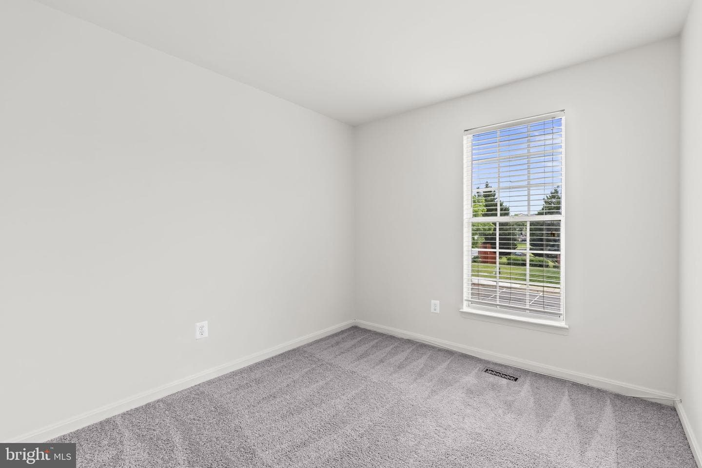 233 Kirbys Landing Court photo 23