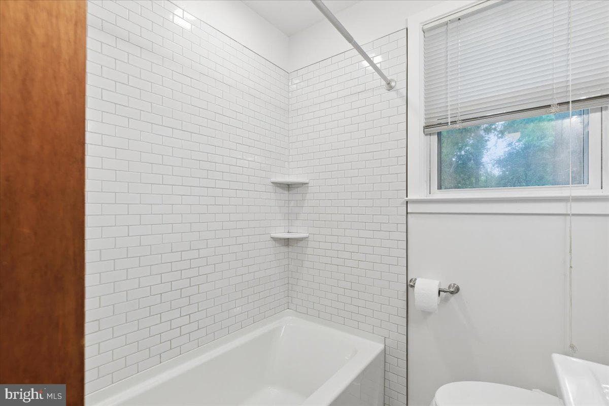 319 Gambrills Road photo 22