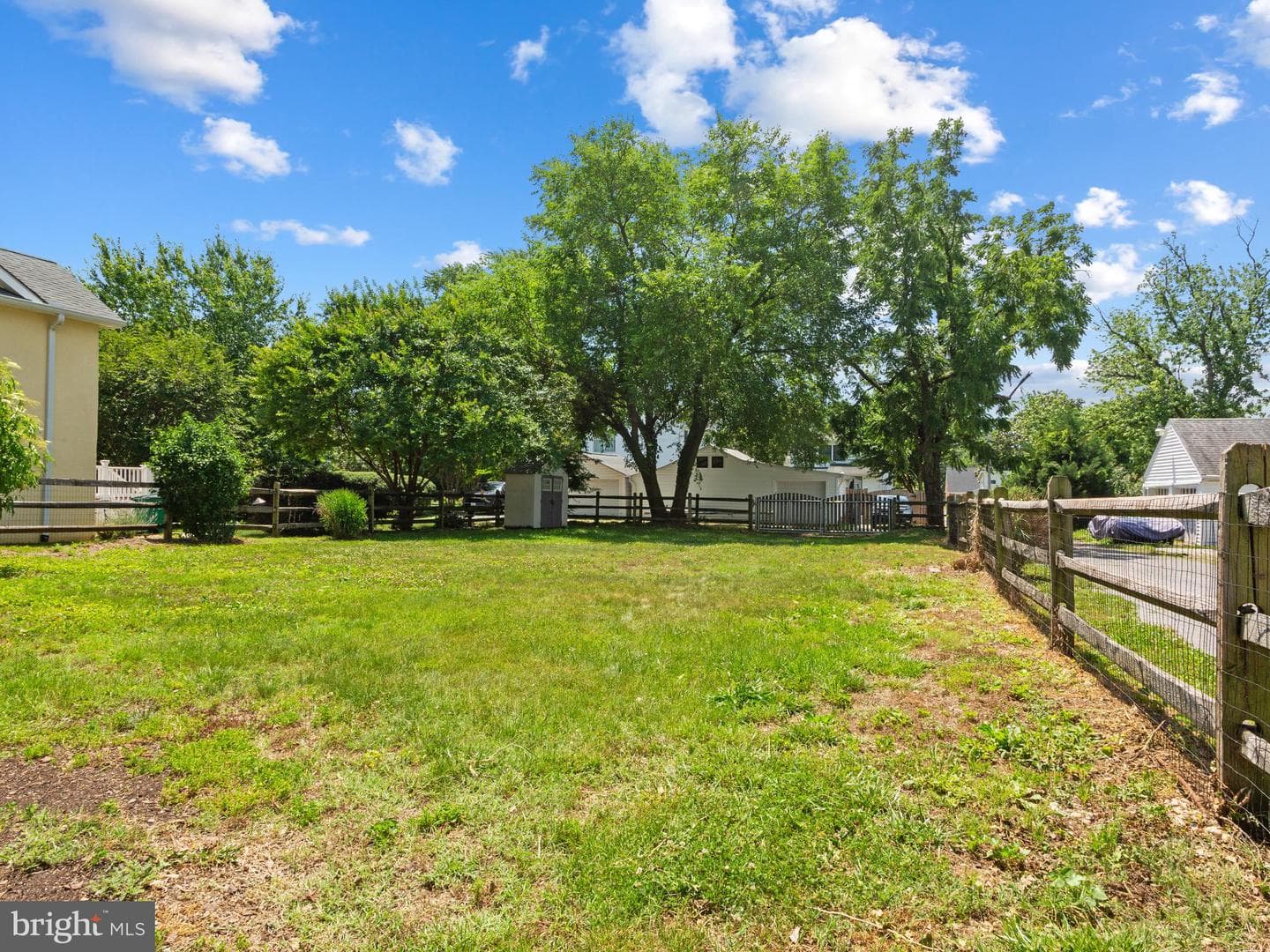 2 Highland Avenue photo 24