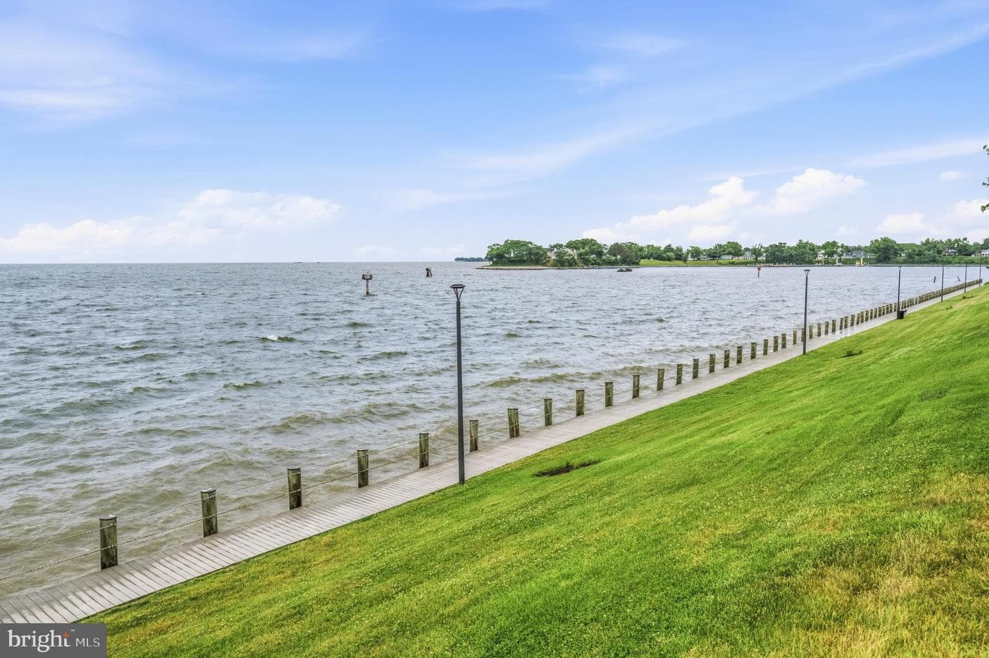 1360 River Bank photo 41