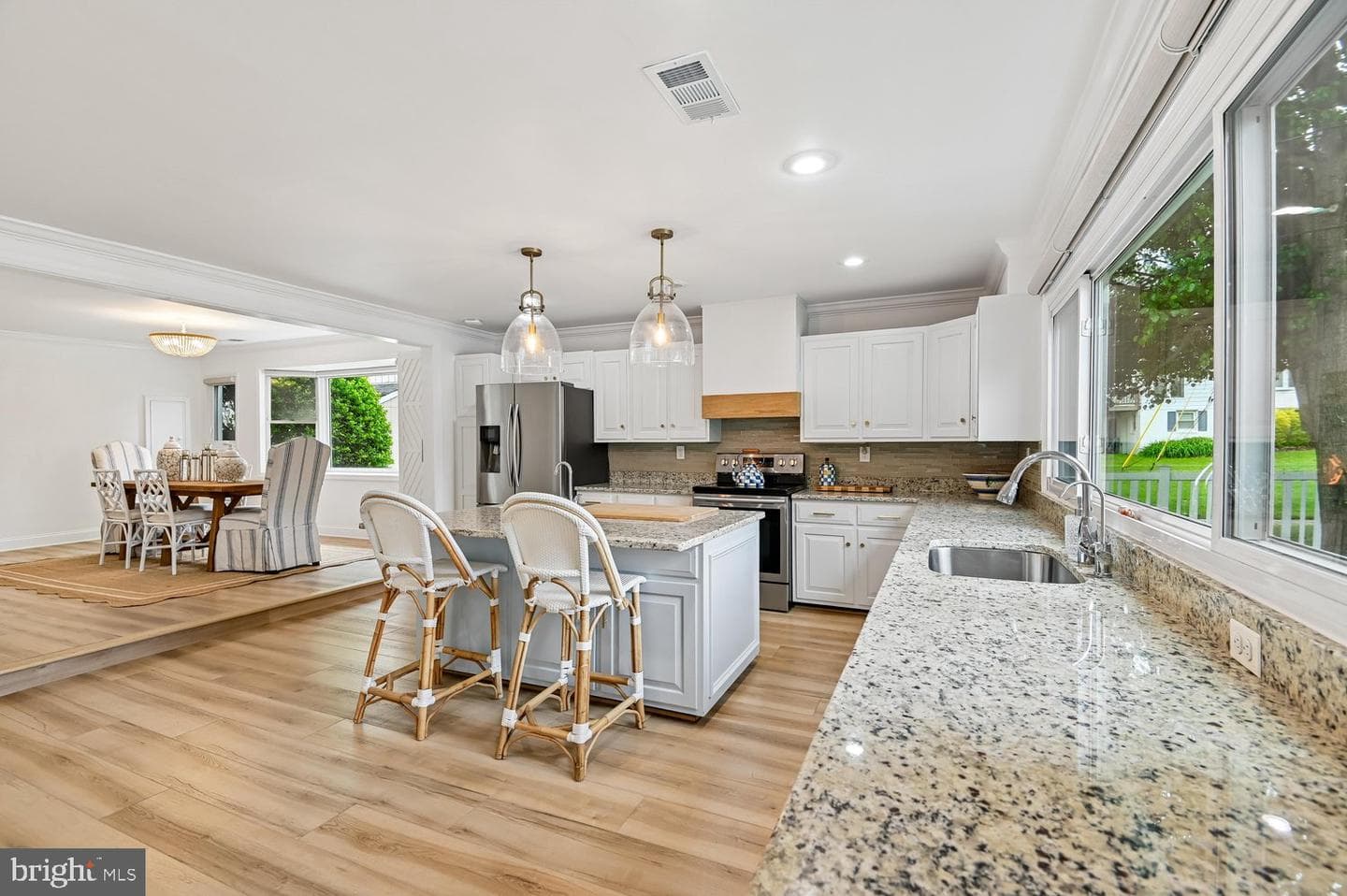 241 Edgewater Drive photo 12