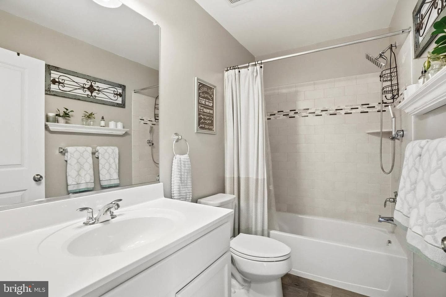 1717 Fieldstone Ct # 8 photo 27