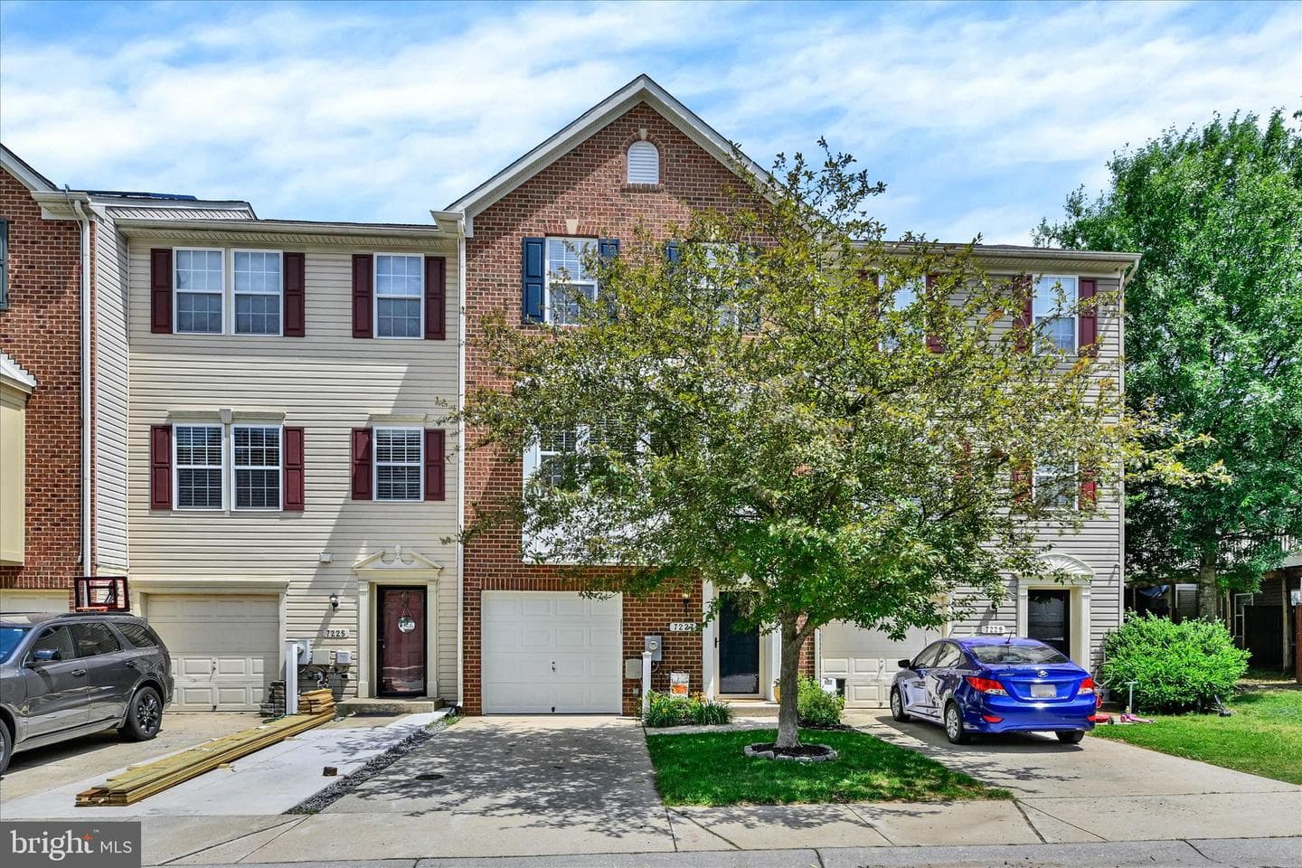 7227 Mockingbird Circle photo 1
