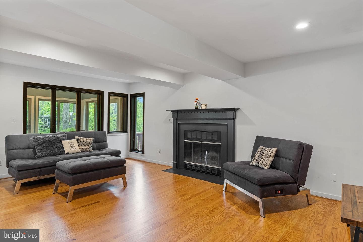 771 Macsherry Drive photo 21