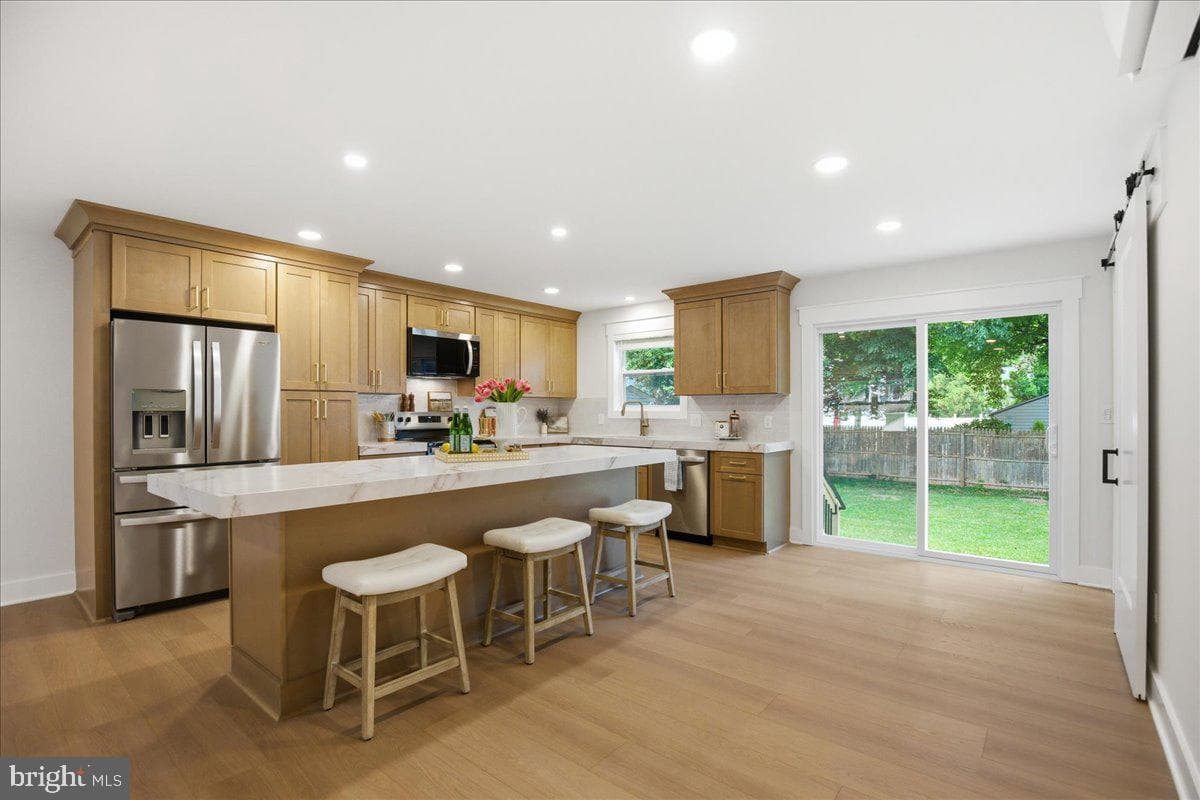 3615 2nd Avenue photo 9