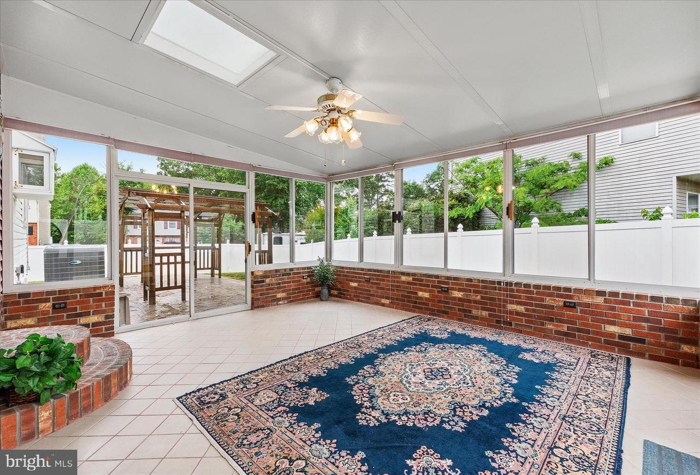442 Williamstowne Ct photo 2