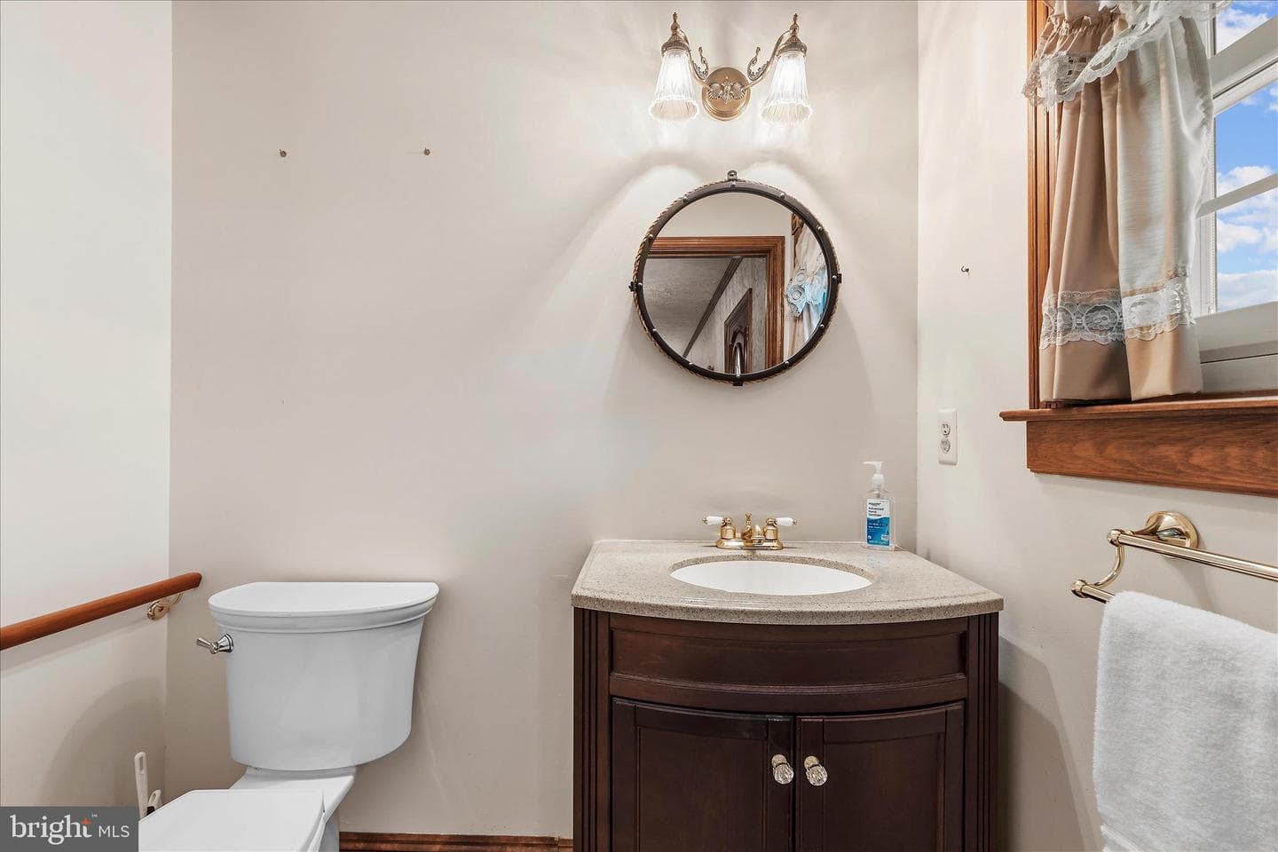 442 Williamstowne Ct photo 23
