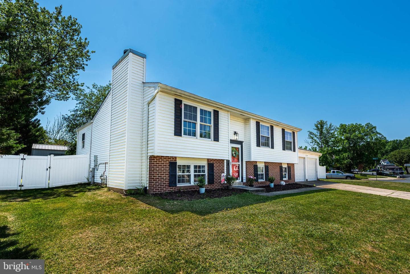 7709 Siden Dr photo 34