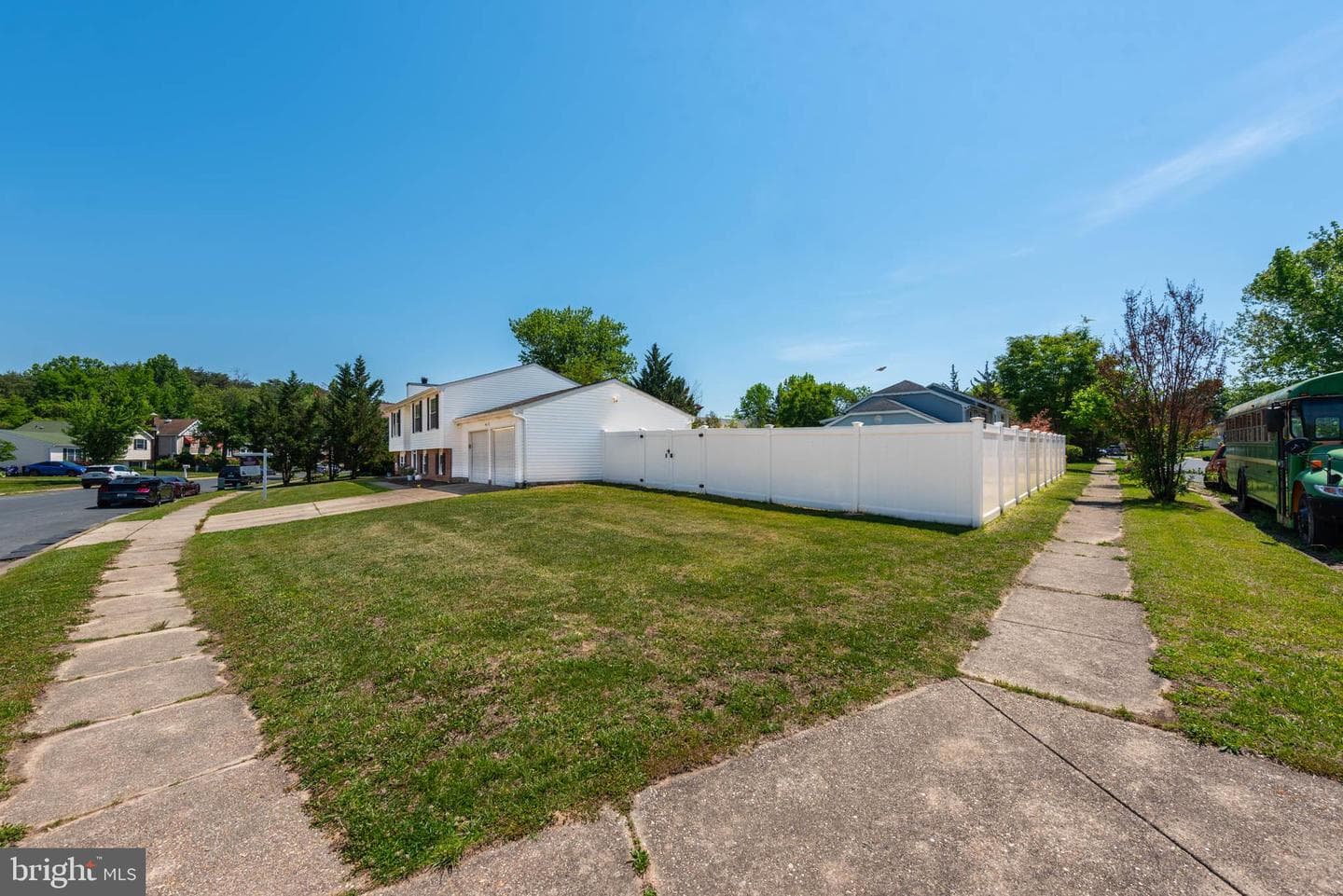 7709 Siden Dr photo 42