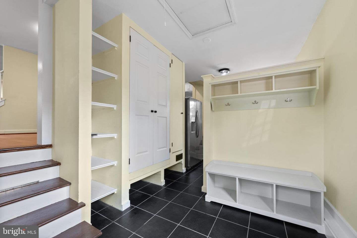 1023 Tudor Drive photo 15