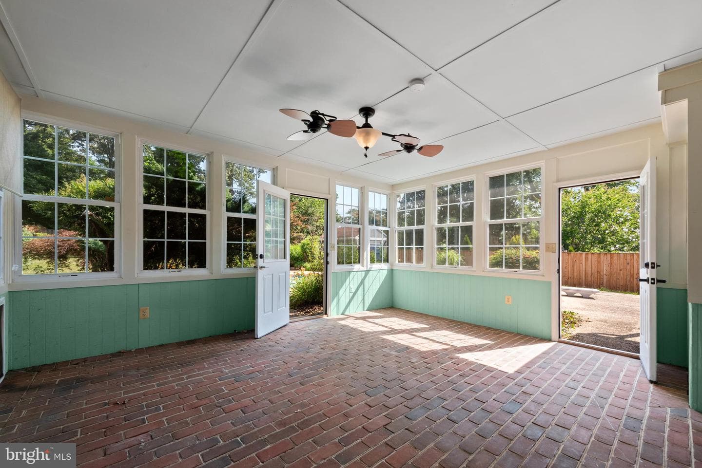 1023 Tudor Drive photo 17