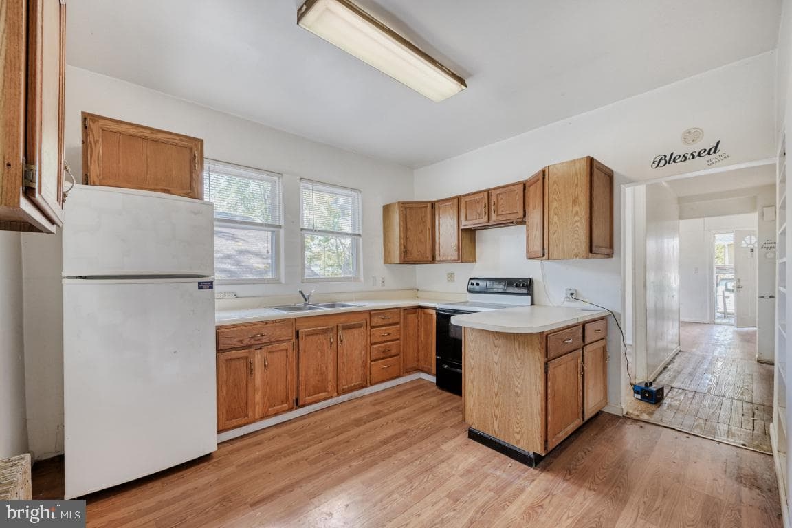 1 Eugenia Avenue photo 8
