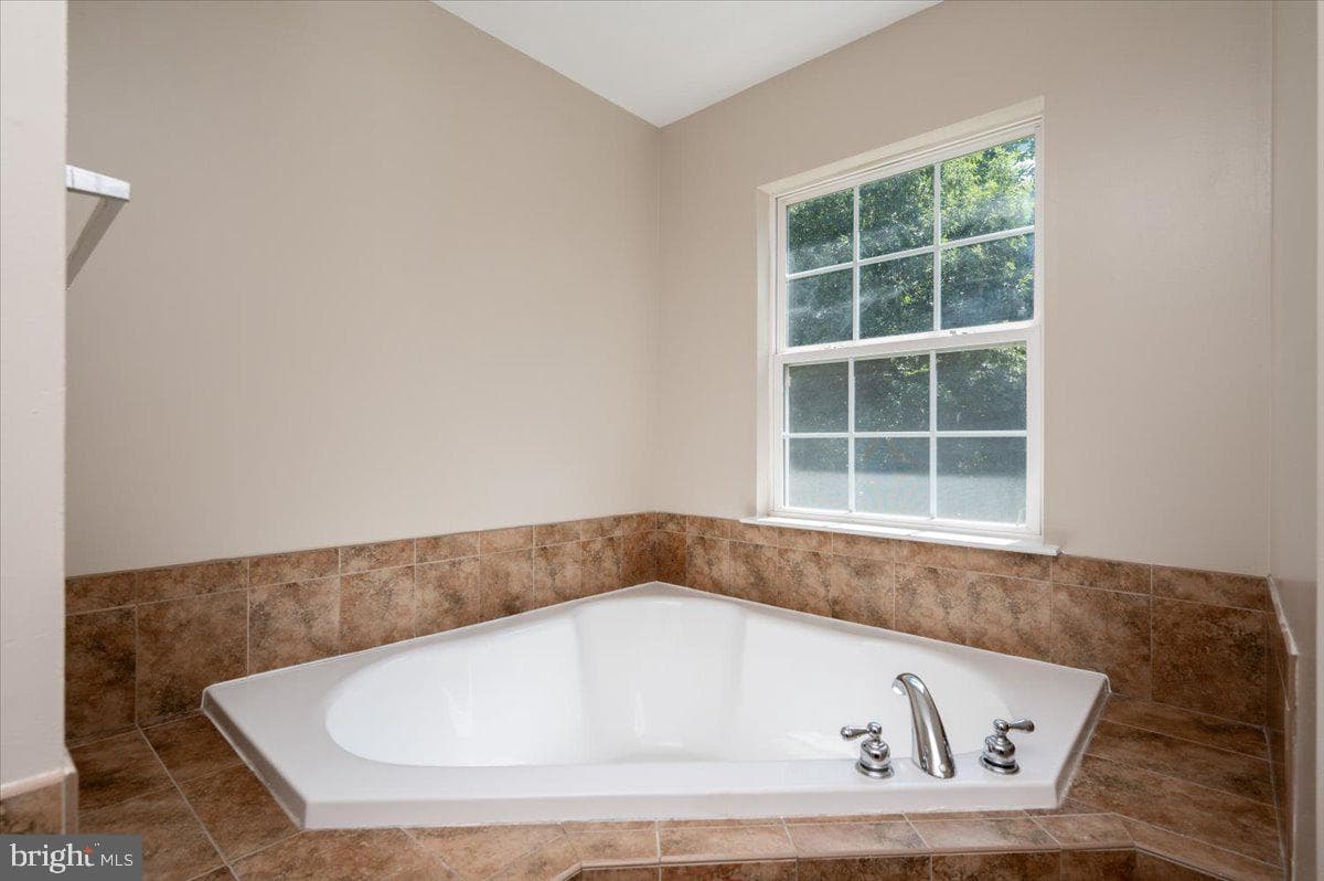 7307 Gardenia Lane photo 19