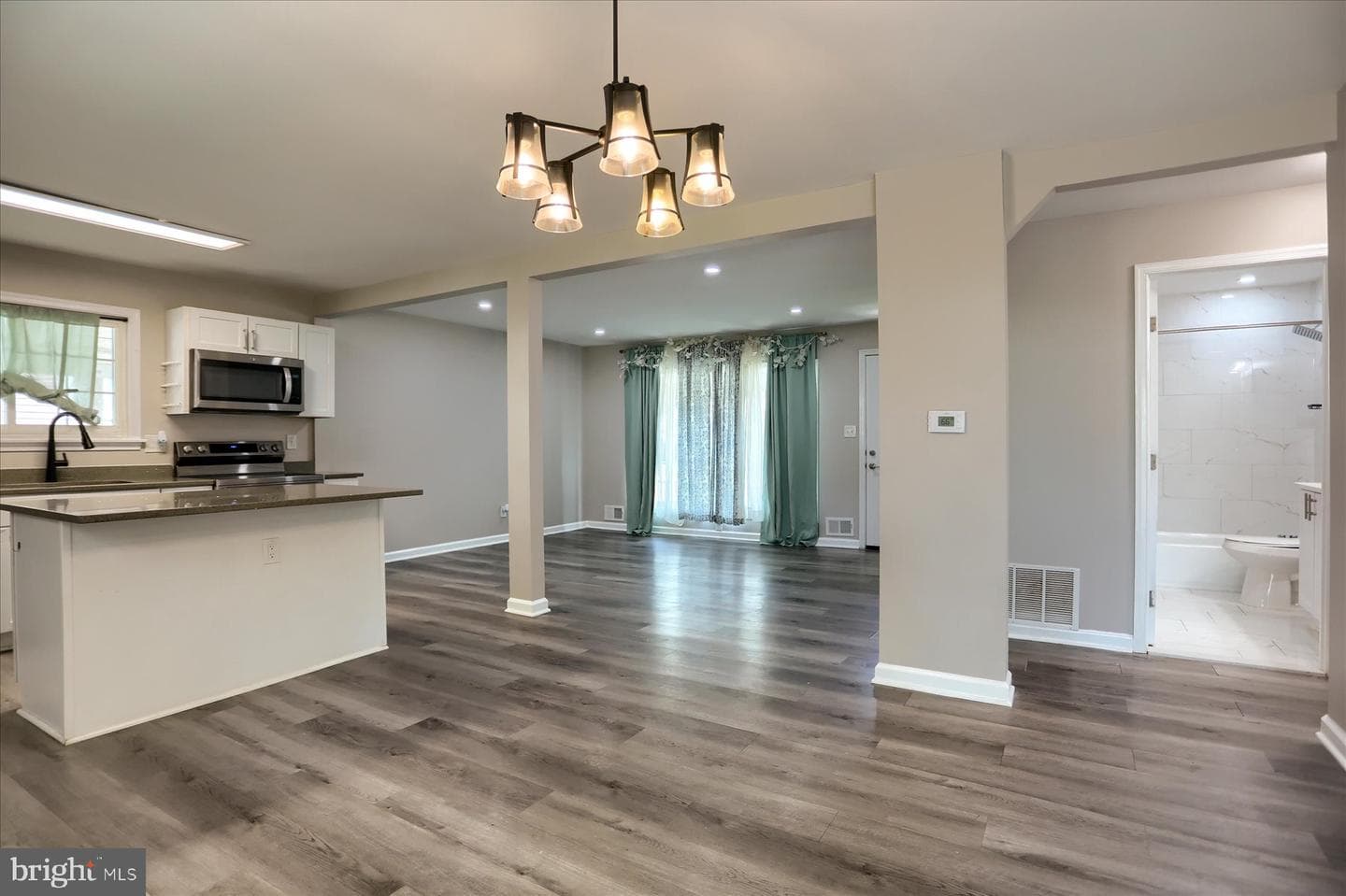 573 Rita Dr photo 15