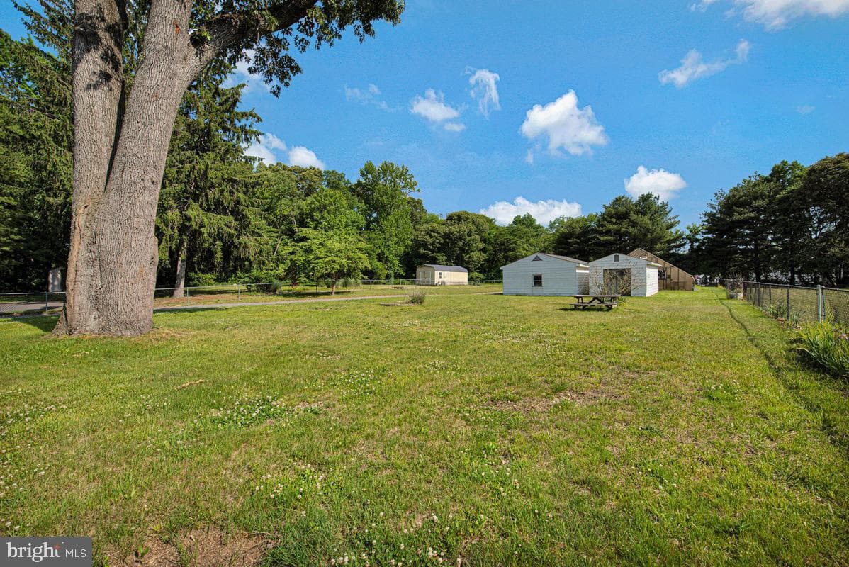 1631 Defense Highway photo 30