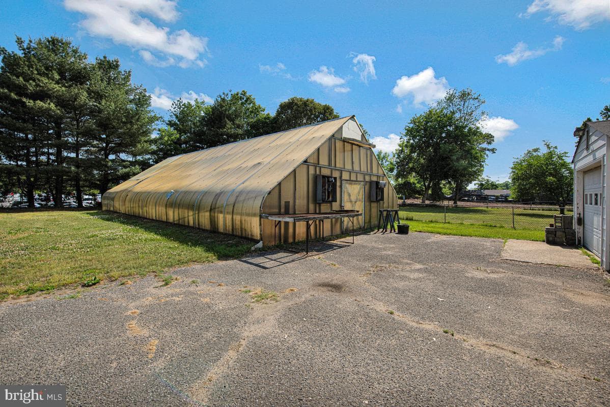 1631 Defense Highway photo 34