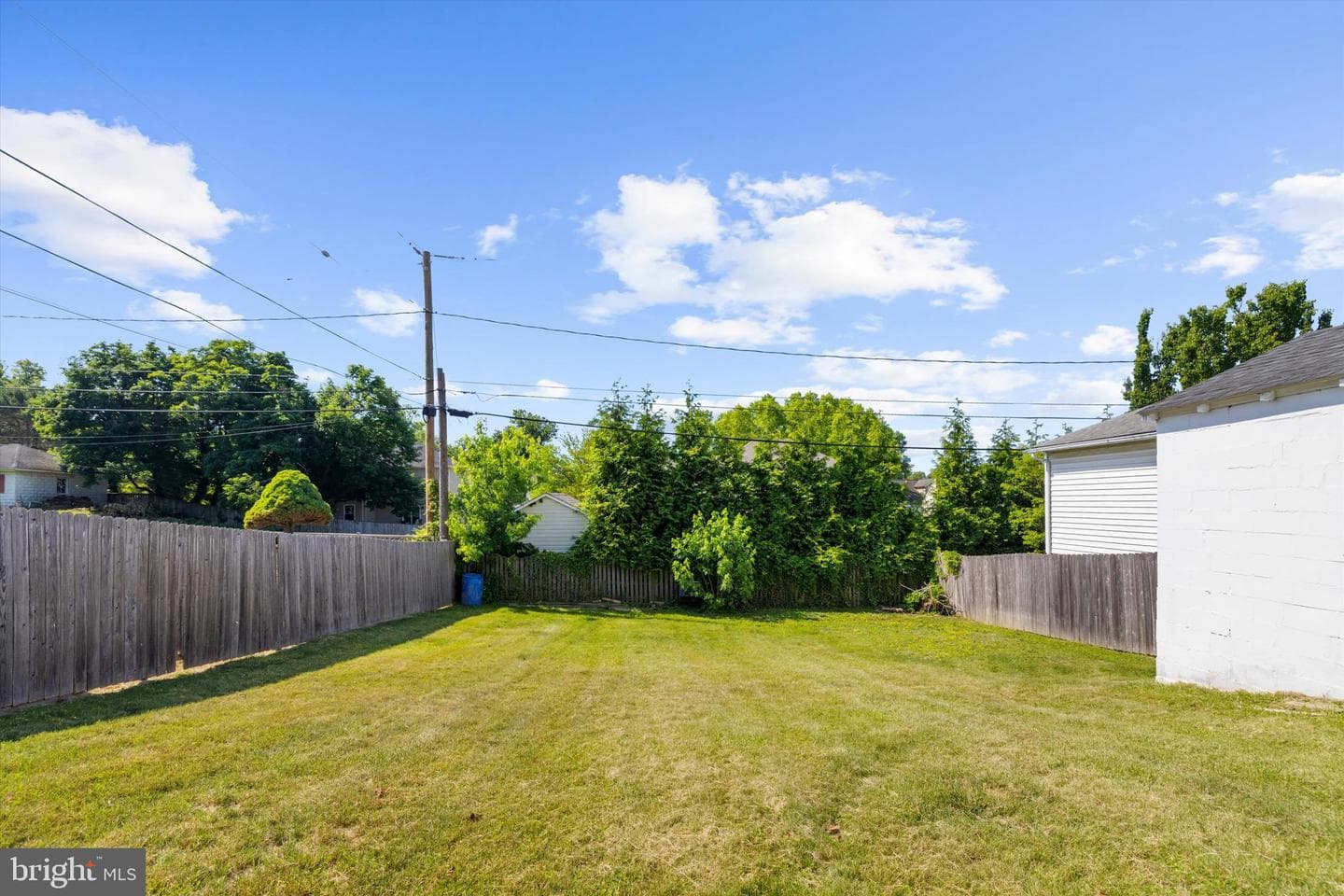 405 W Maple Road photo 51