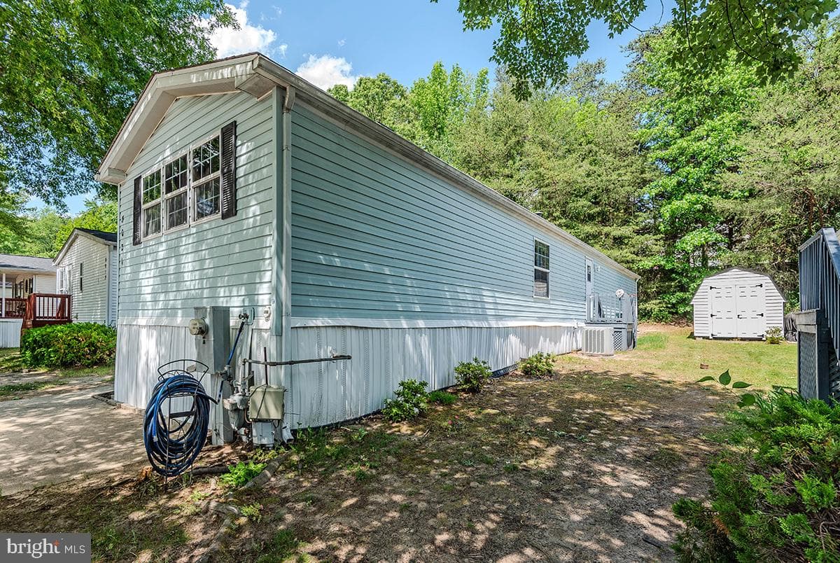 8021 Fair Breeze Drive photo 19
