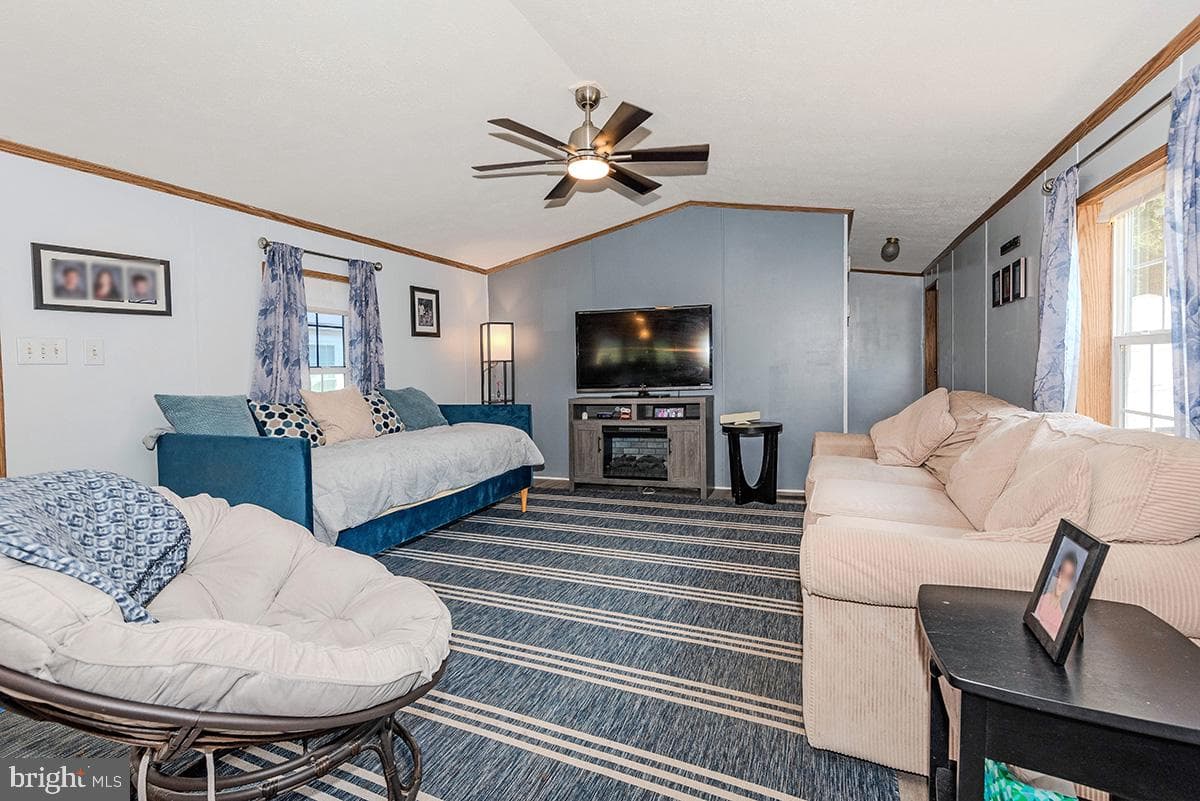 8021 Fair Breeze Drive, Severn