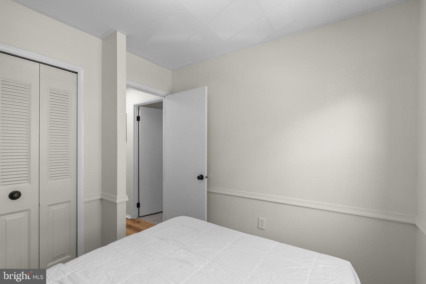 1673 Forest Hill Court photo 21