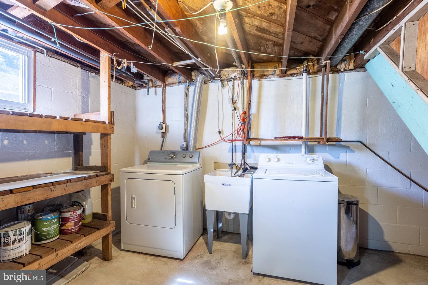 112 Northdale Road photo 38