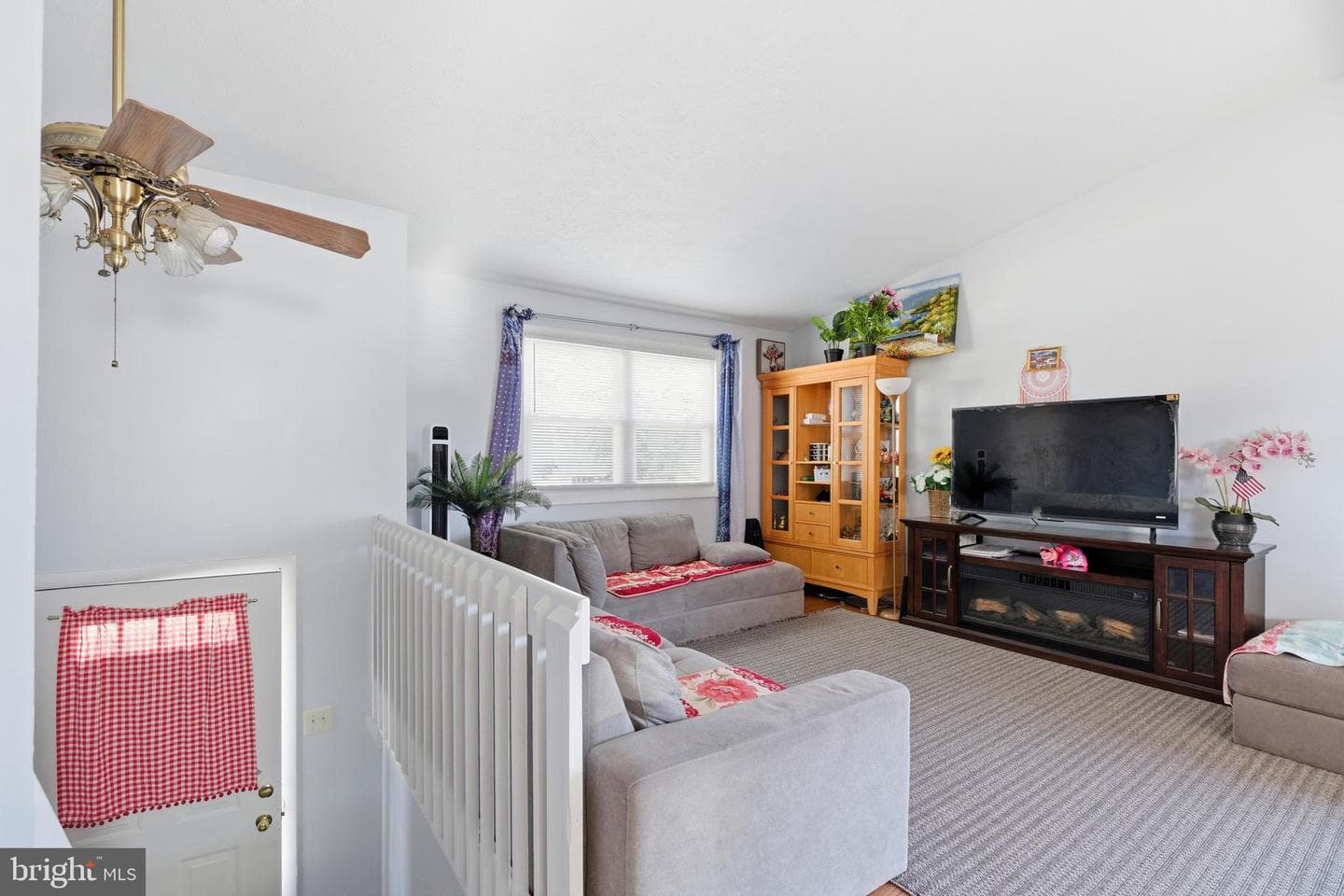 530 Delmar Avenue photo 3
