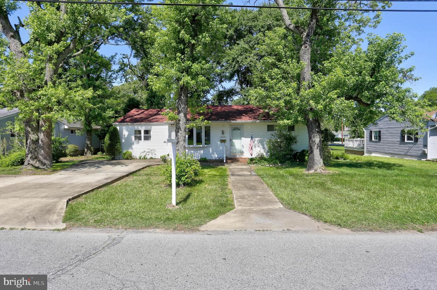 202 Brookfield Road photo 3