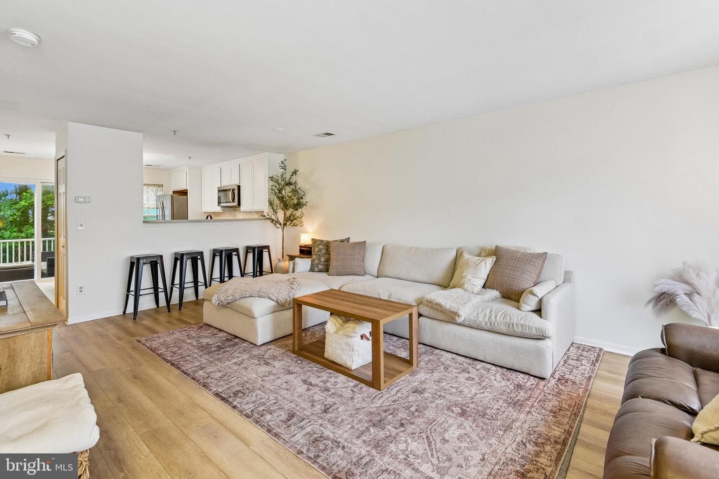 1431 Nestlewood Ct photo 7