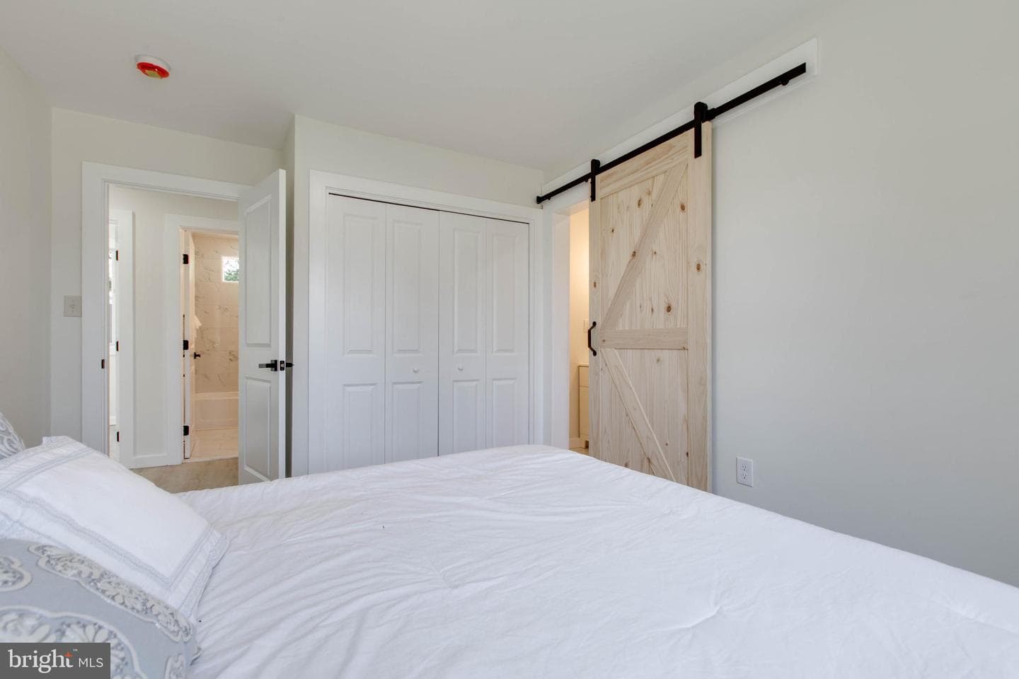 1241 Guildford Road photo 21