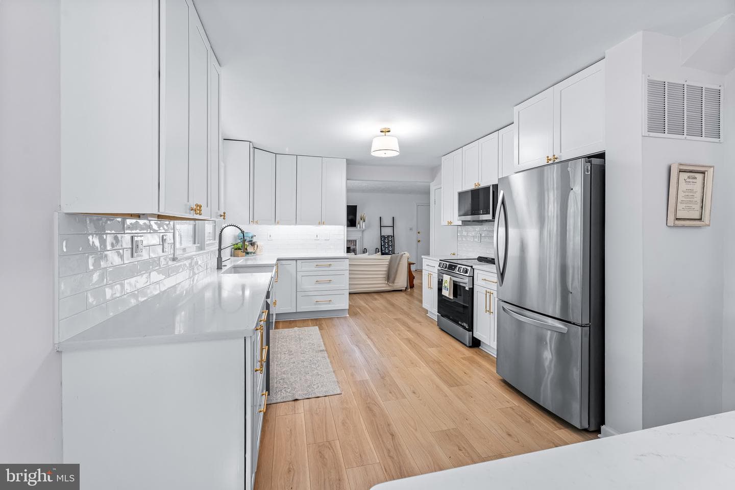 11 Saint Ives Drive photo 13