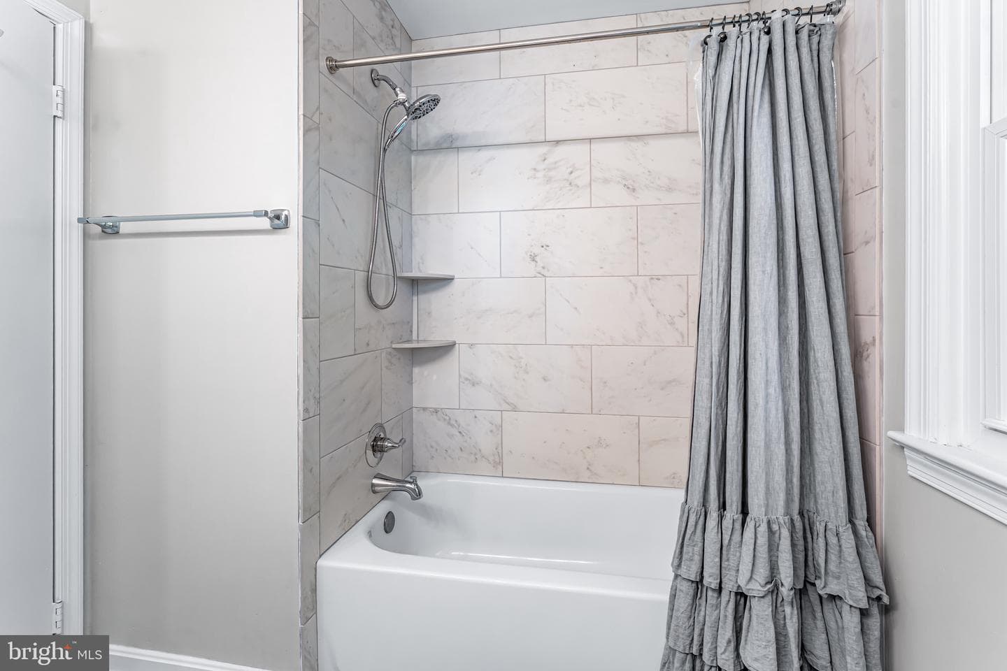 11 Saint Ives Drive photo 27