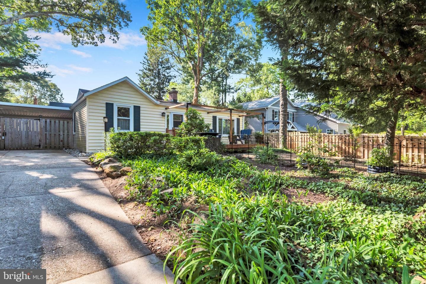 86 Riverside Drive photo 43