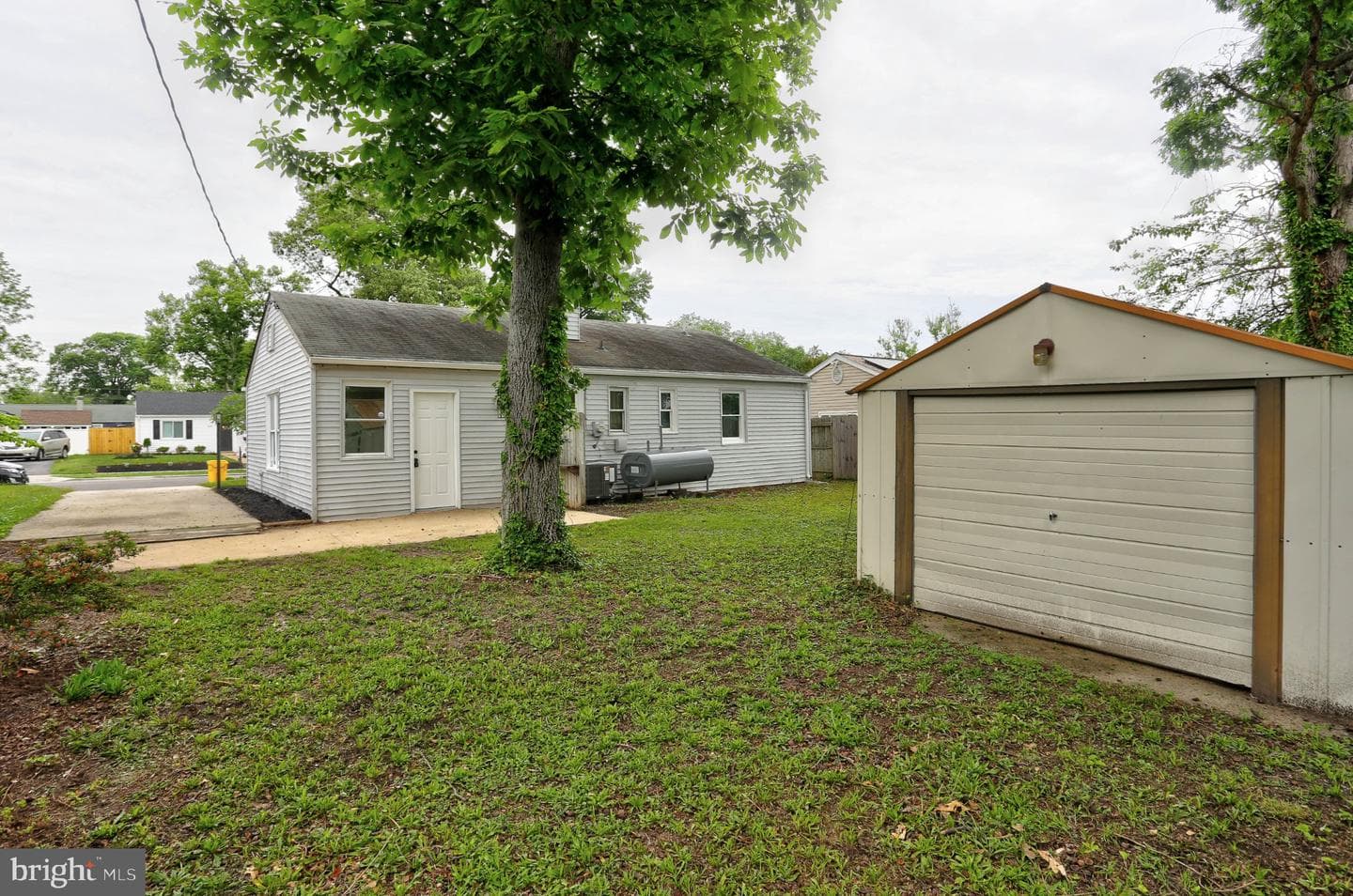 819 Dale Road photo 13