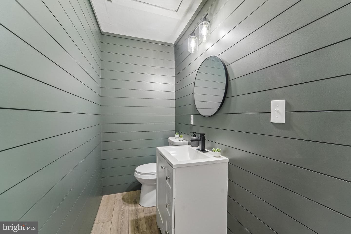 1522 Jupp Road photo 12