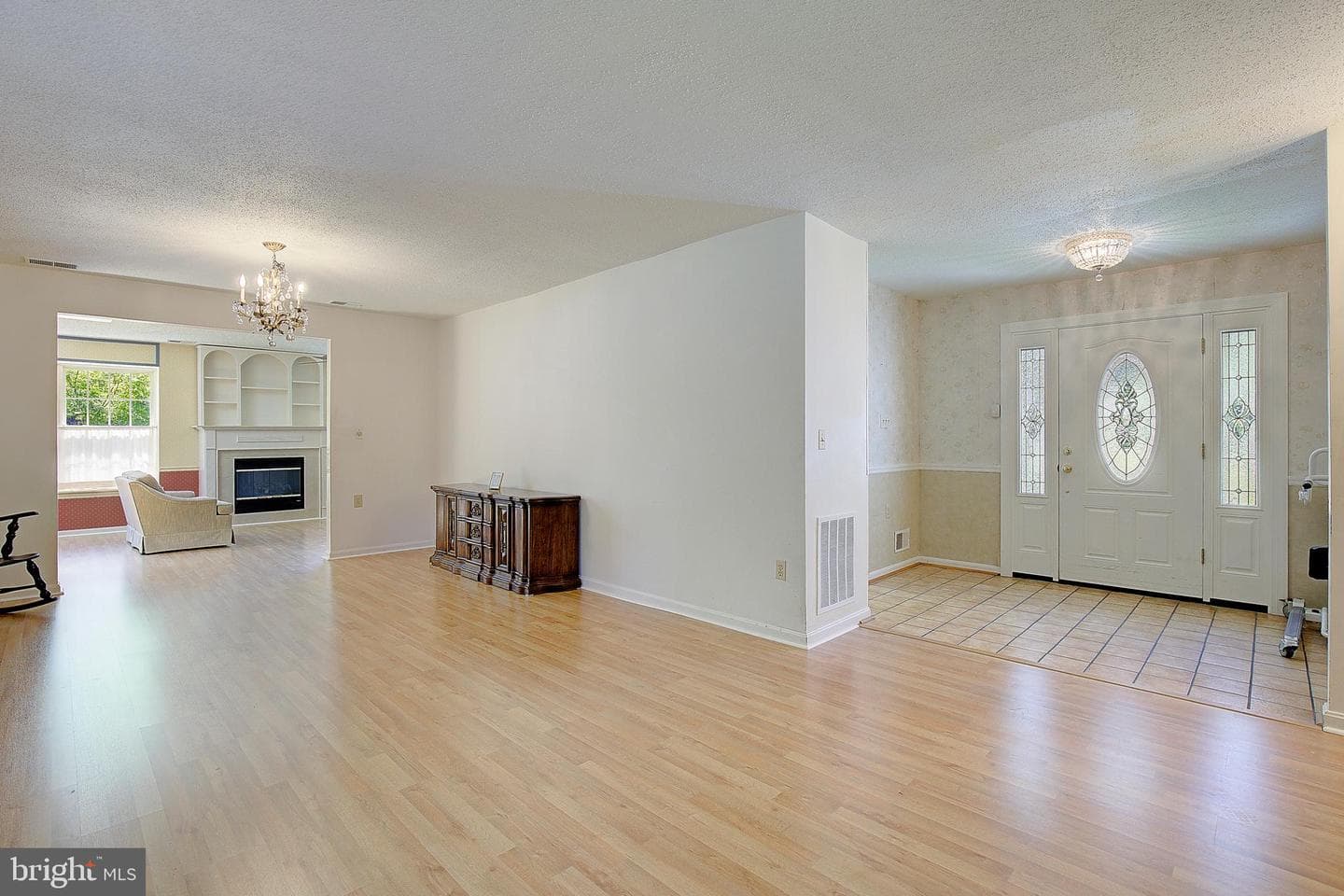 848 Deerwood Court photo 9
