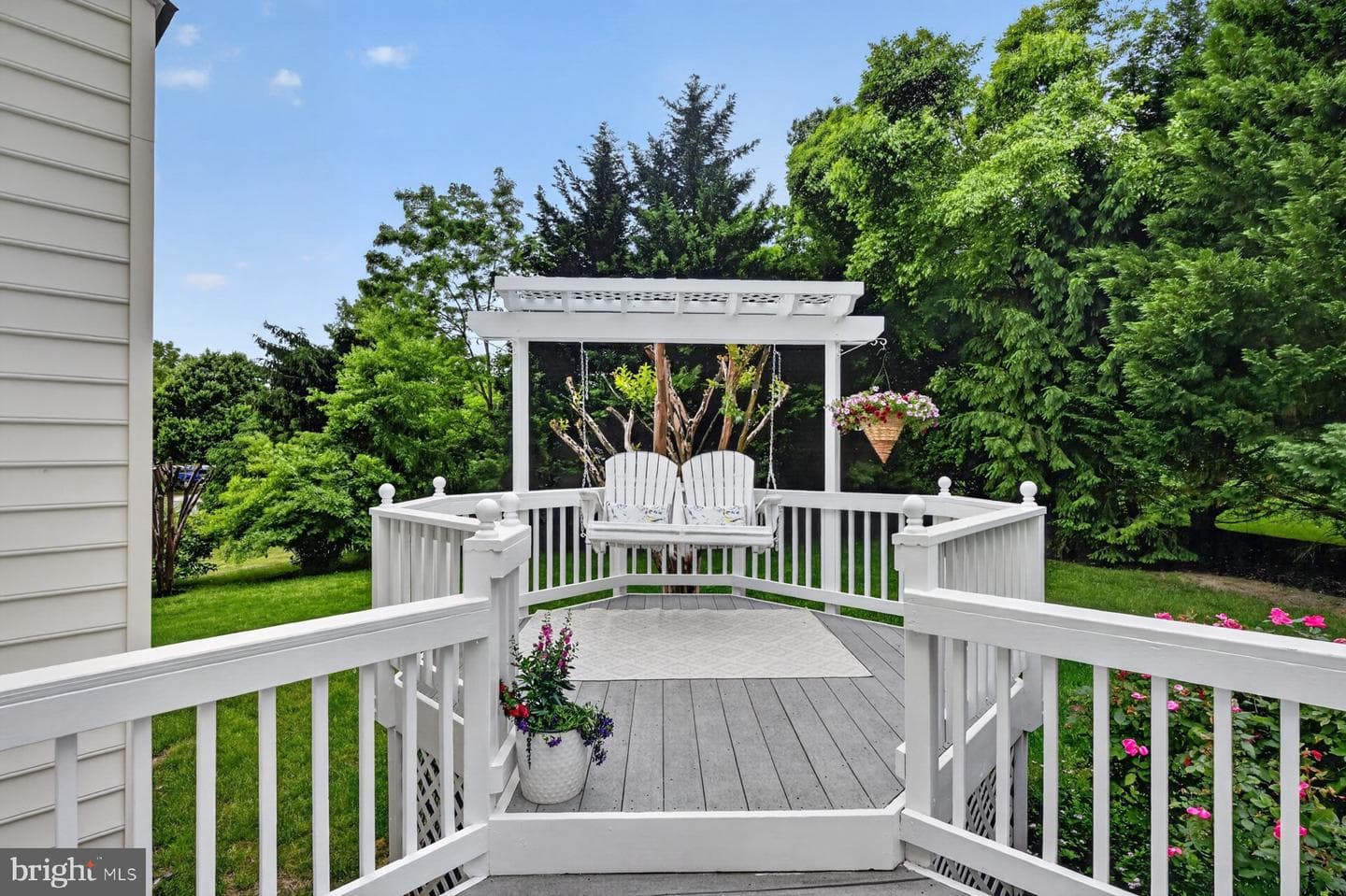 9 Sewall Court photo 35