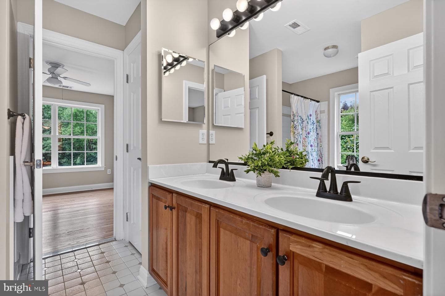 9 Sewall Court photo 65